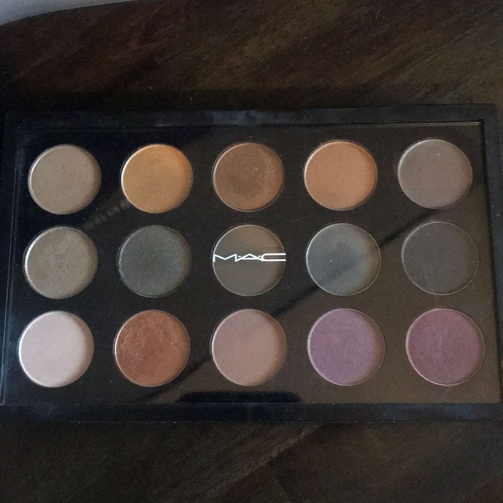 MAC eyeshadow x15